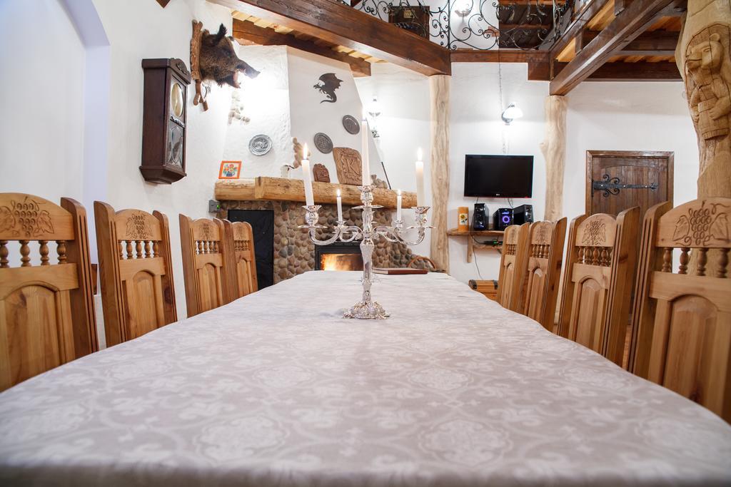 Karalinski Falvarok Tyzengauza Hotel Korolino  Szoba fotó