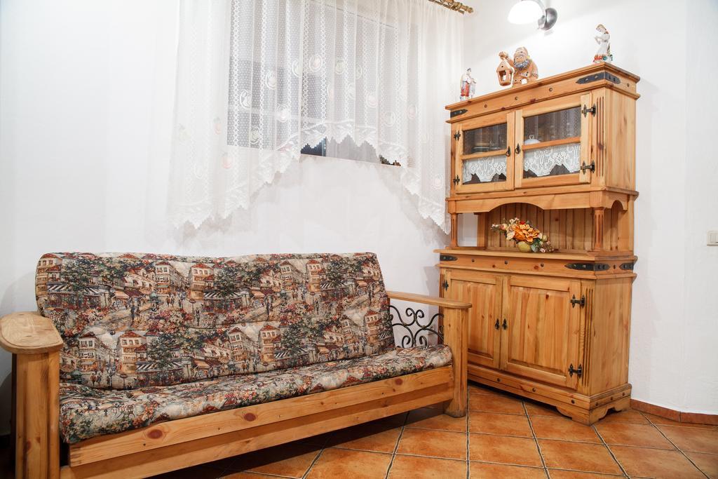 Karalinski Falvarok Tyzengauza Hotel Korolino  Szoba fotó