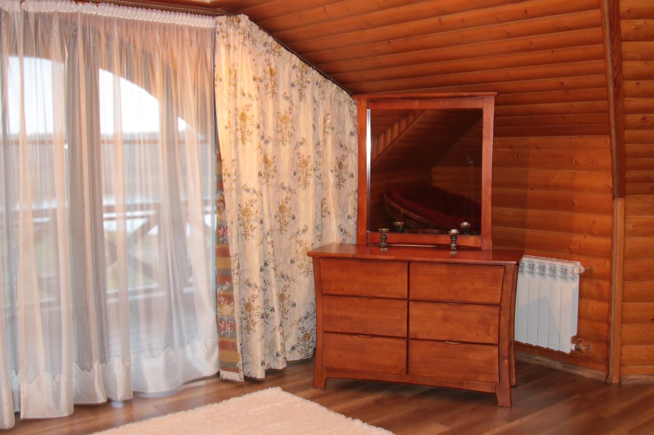 Karalinski Falvarok Tyzengauza Hotel Korolino  Kültér fotó